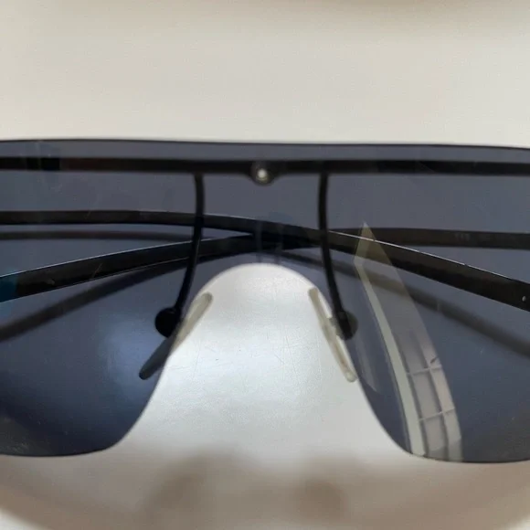 Vintage Gucci GG 1717/S Shield Sunglasses Rimless - Picture 4 of 7